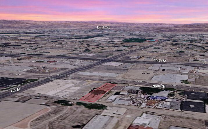 Pictures of Land property located at 323 North St, Taft, CA 93268 for sales - image #1