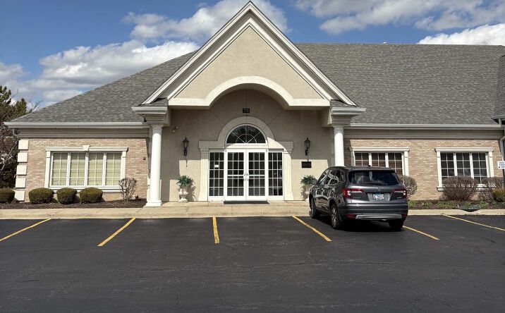 Pictures of Office property located at 70 S Constitution Dr, Aurora, IL 60506 for sales - image #1