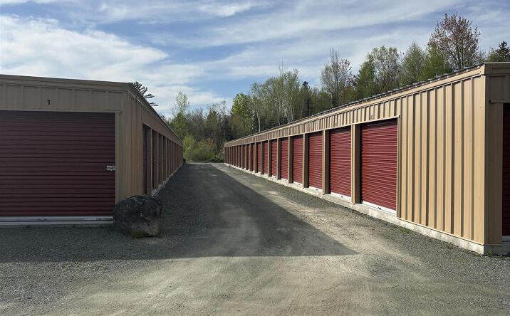 Pictures of Retail property located at 1495 Presidential Hwy, Jefferson, NH 03583 for sales - image #1