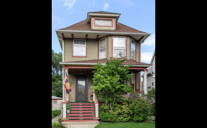 Pictures of Multifamily property located at 3109 Clarence Avenue, Berwyn, IL 60402 for sales - image #1