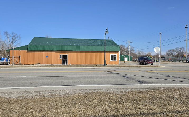 Pictures of Special Purpose property located at 300 N Mable, Pinconning, MI 48650 for sales - image #1