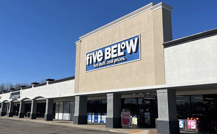 Pictures of Retail property located at 975 Hwy 51 S, Covington, TN 38019 for sales - image #1