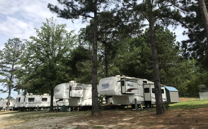 Pictures of Multifamily property located at 115 Private Rd 1301, Gladewater, TX 75647 for sales - image #1