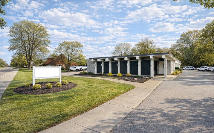 Pictures of Office property located at 850 E Broad St, Elyria, OH 44035 for sales - image #1