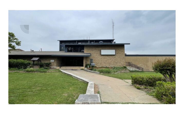 Pictures of Mixed Use, Office, Special Purpose property located at 902 St Paul Dr, Richardson, TX 75080 for sales - image #1