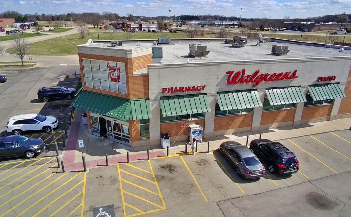Pictures of Retail property located at 2404 S Perryville Rd, Rockford, IL 61108 for sales - image #1