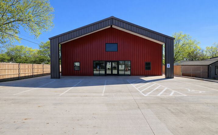 Pictures of Industrial, Office, Retail property located at 708 Corry A Edwards Dr, Kennedale, TX 76060 for sales - image #1