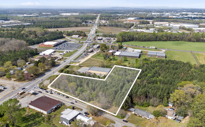 Pictures of Land property located at 7617 Augusta Rd, Piedmont, SC 29673 for sales - image #1