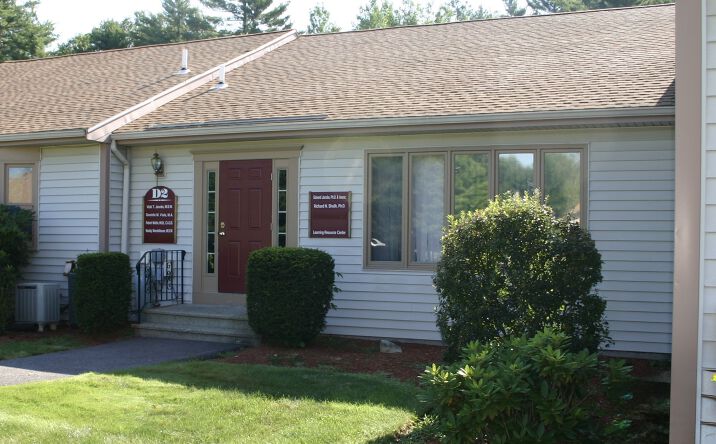 Pictures of Office property located at 12 Parmenter Rd, Londonderry, NH 03053 for sales - image #1