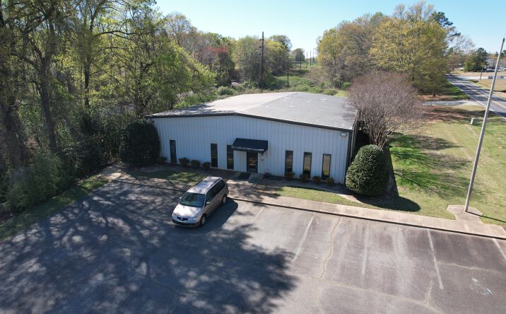Pictures of Office property located at 341 Old Spartanburg Hwy, Wellford, SC 29385 for sales - image #1