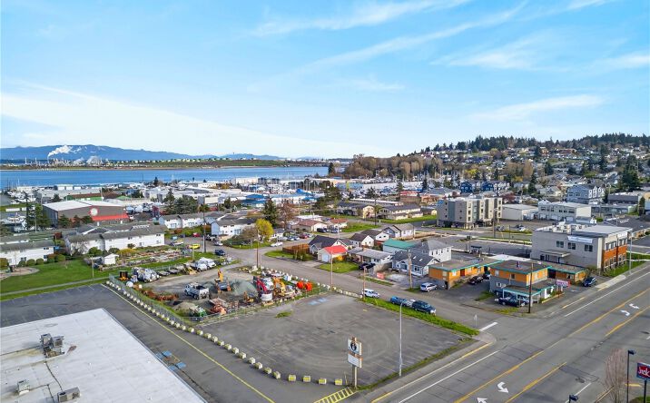 Pictures of Land property located at 2821 Commercial Ave, Anacortes, WA 98221 for sales - image #1