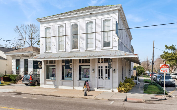 Pictures of Retail property located at 3801 Magazine St, New Orleans, LA 70115 for sales - image #1