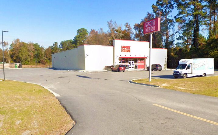 Pictures of Retail property located at 141 W Myrtle Beach Hwy, Johnsonville, SC 29555 for sales - image #1