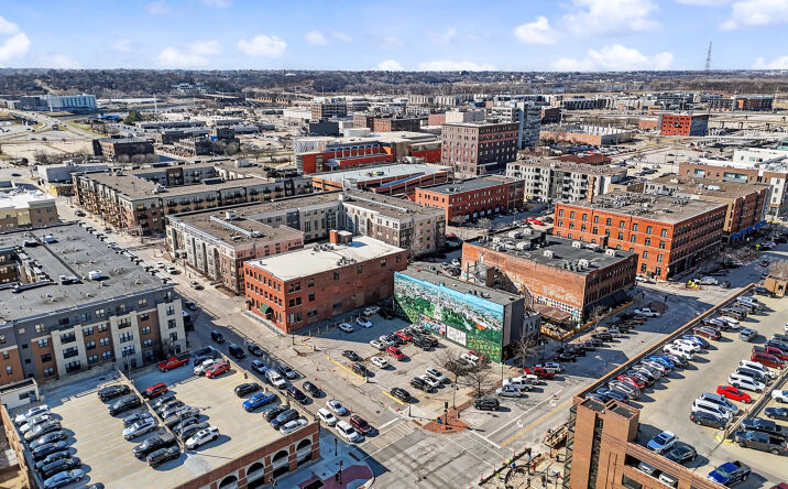 Pictures of Retail, Multifamily, Office, Hospitality, Mixed Use property located at 120 2nd Ave, Des Moines, IA 50309 for sales - image #1