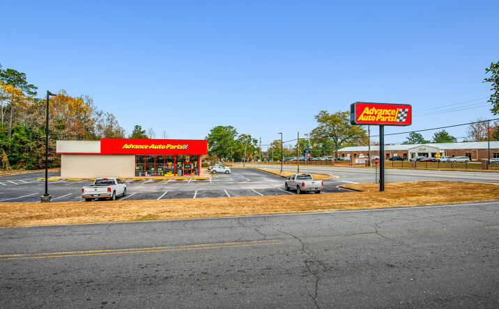 Pictures of Retail property located at 404 N 5th Ave, Manchester, GA 31816 for sales - image #1