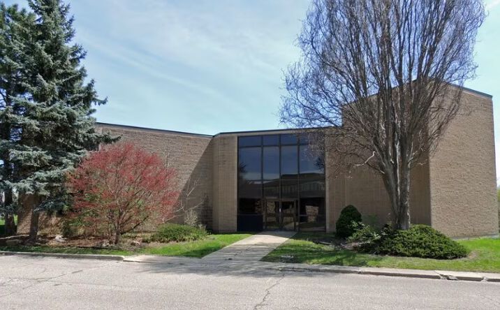 Pictures of Office property located at 5057 W Bristol Rd, Flint, MI 48507 for sales - image #1