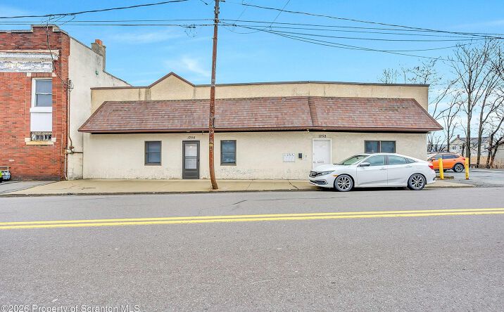 Pictures of Multifamily property located at 1248 Providence Rd, Scranton, PA 18508 for sales - image #1