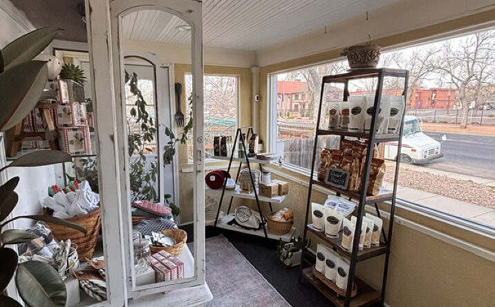 Pictures of Office, Retail property located at 2011 W. Colorado Ave., Colorado Springs, CO 80904 for sales - image #1