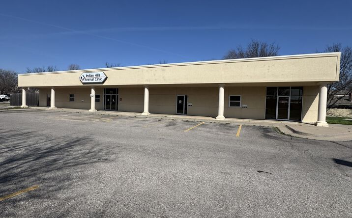 Pictures of Office, Retail property located at 1448 N Maize Rd, Wichita, KS 67212 for sales - image #1