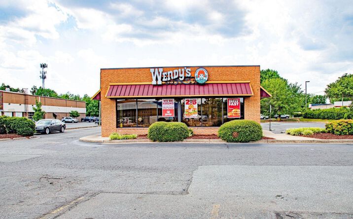 Pictures of Retail property located at 7631 N Southtown Crossing, Fort Wayne, IN 46816 for sales - image #1