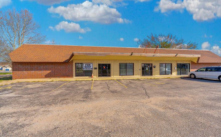 Pictures of Office property located at 3312 W Douglas Ave, Wichita, KS 67203 for sales - image #1