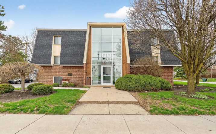 Pictures of Multifamily property located at 3677 Indianola Ave, Columbus, OH 43214 for sales - image #1