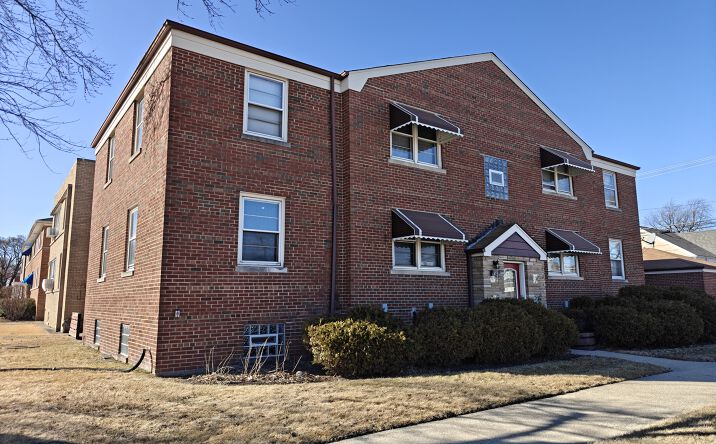 Pictures of Multifamily property located at 1106 Alima Terrace, La Grange Park, IL 60526 for sales - image #1