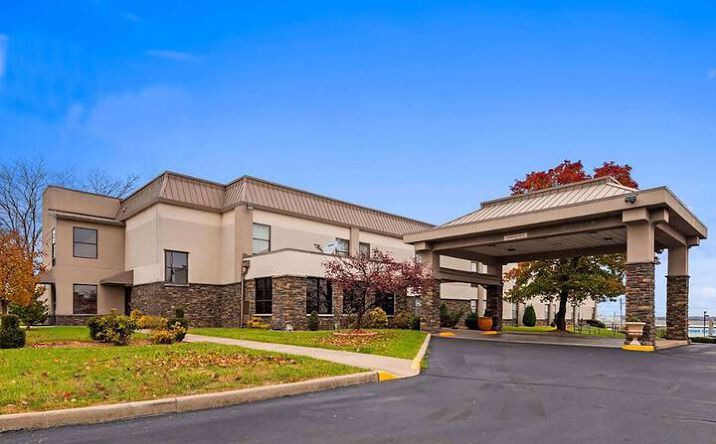 Pictures of Hospitality property located at 40 New Garver Rd, Monroe, OH 45050 for sales - image #1