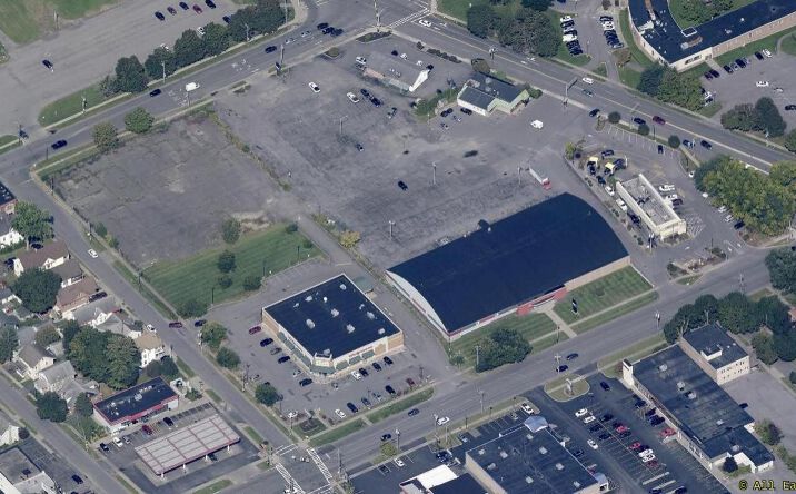 Pictures of Retail property located at 1700-1724 Genesee St, Utica, NY 13501 for sales - image #1