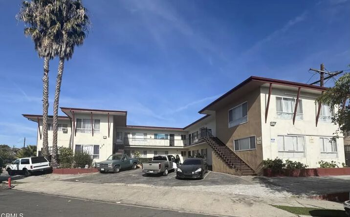 Pictures of Multifamily property located at 924 N Kingsley Drive, Los Angeles, CA 90029 for sales - image #1