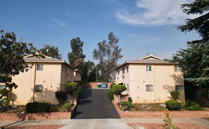 Pictures of Multifamily property located at 2005 S Stoneman Ave, Alhambra, CA 91801 for sales - image #1