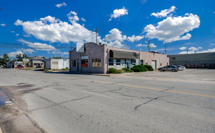 Pictures of Industrial, Office, Retail, Self Storage property located at 410 N Adams St, Hutchinson, KS 67501 for sales - image #1