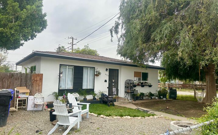 Pictures of Multifamily property located at 695 W 17th Street, San Bernardino, CA 92405 for sales - image #1