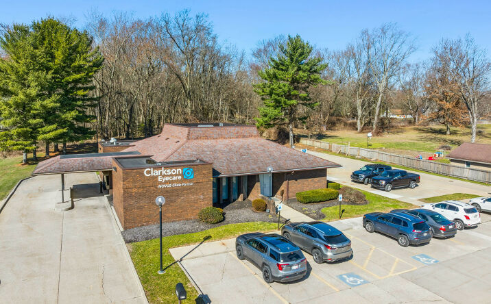 Pictures of Office property located at 3510 Manchester Rd, Akron, OH 44319 for sales - image #1