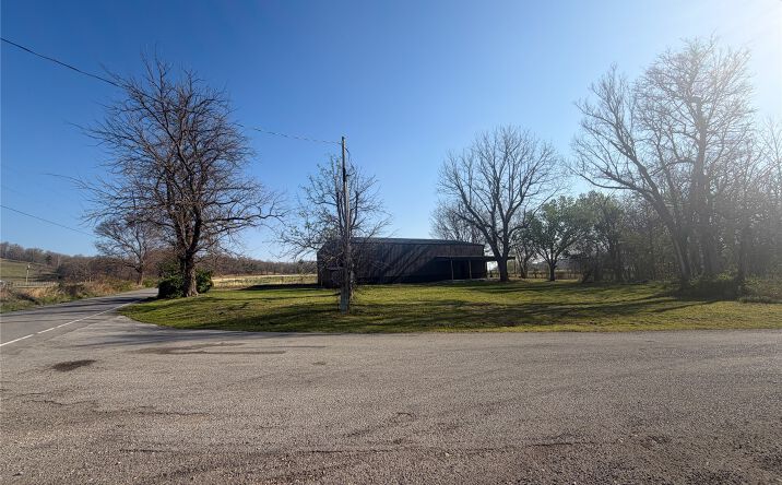 Pictures of Land property located at 72577 S 4644 Road, Proctor, OK 74457 for sales - image #1