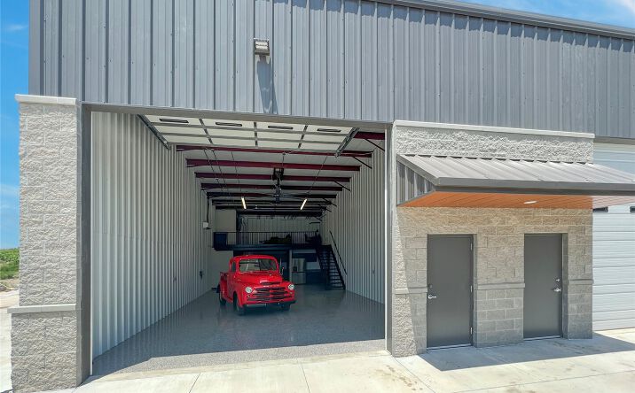 Pictures of Industrial property located at 16571 S Broadway Street W C18, Glenpool, OK 74033 for sales - image #1