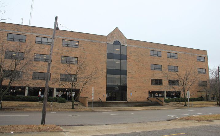 Pictures of Office property located at 400 W MONROE Street, Springfield, IL 62704 for sales - image #1