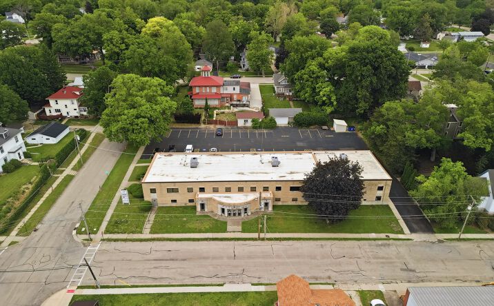 Pictures of Office property located at 100 E Knox Street, Morrison, IL 61270 for sales - image #1