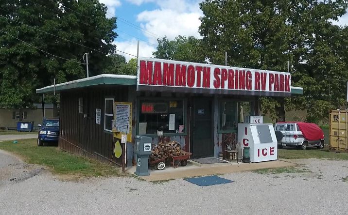 Pictures of Hospitality property located at 107 Us 63, Mammoth Spring, AR 72554 for sales - image #1
