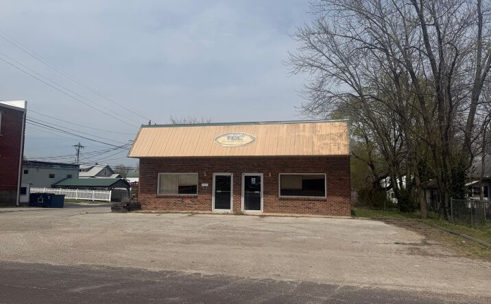 Pictures of Special Purpose property located at 129 E 2nd Street, Mountain Grove, MO 65711 for sales - image #1