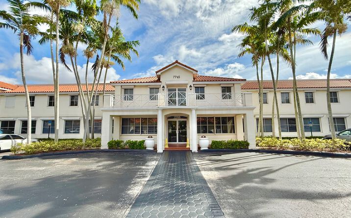Pictures of Office property located at 7765 SW 87th Ave Unit 101, Miami, FL 33143 for sales - image #1