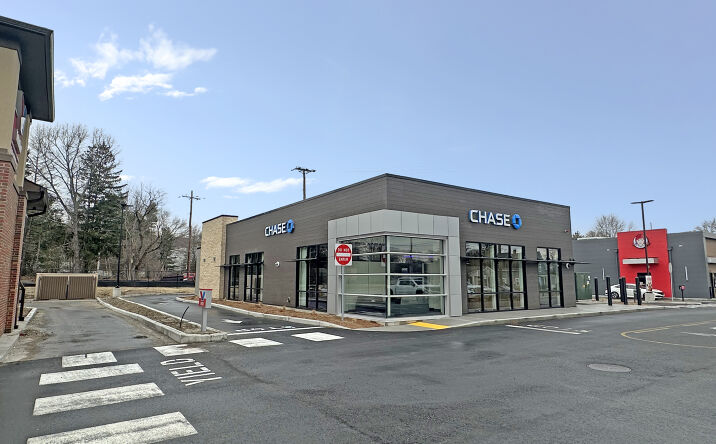 Pictures of Retail property located at 850 Main St, Clinton, MA 01510 for sales - image #1