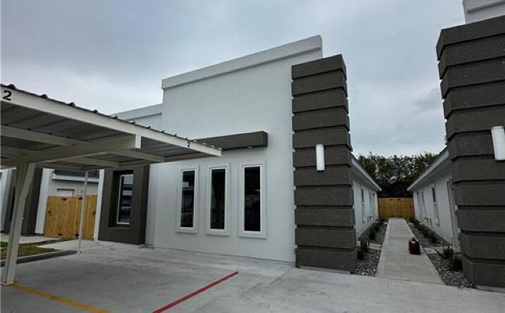 Pictures of Multifamily property located at 1317 Valle Vista Street, Alamo, TX 78516 for sales - image #1