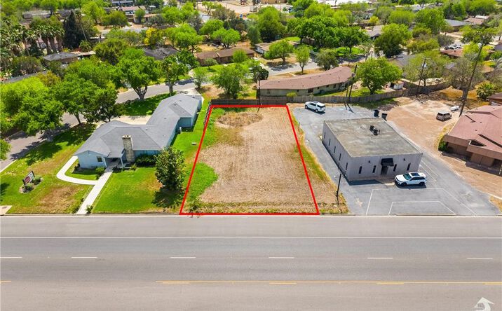Pictures of Land property located at 1101 N 77 Sunshine Strip Street, Harlingen, TX 78550 for sales - image #1