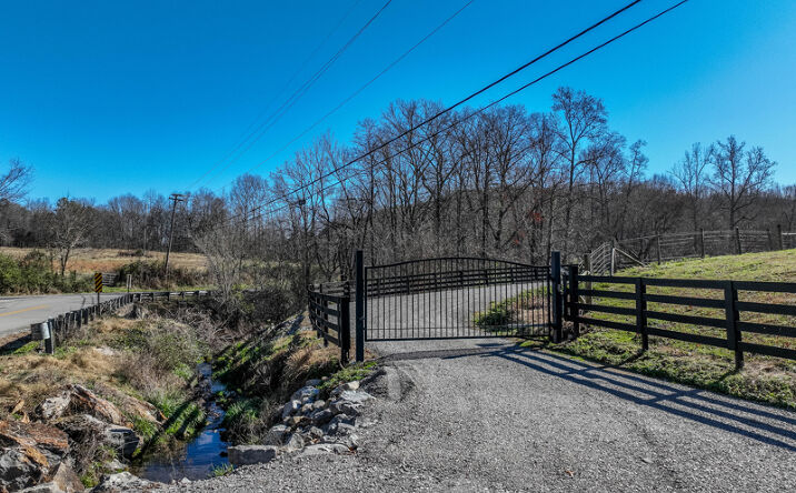 Pictures of Land property located at 875 Waterloo Rd, Westpoint, TN 38486 for sales - image #1