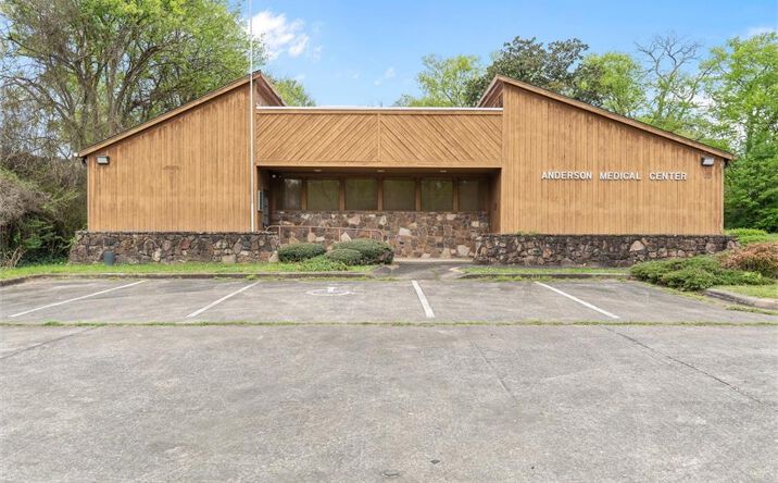 Pictures of Office property located at 812 S Main Street, Cedartown, GA 30125 for sales - image #1