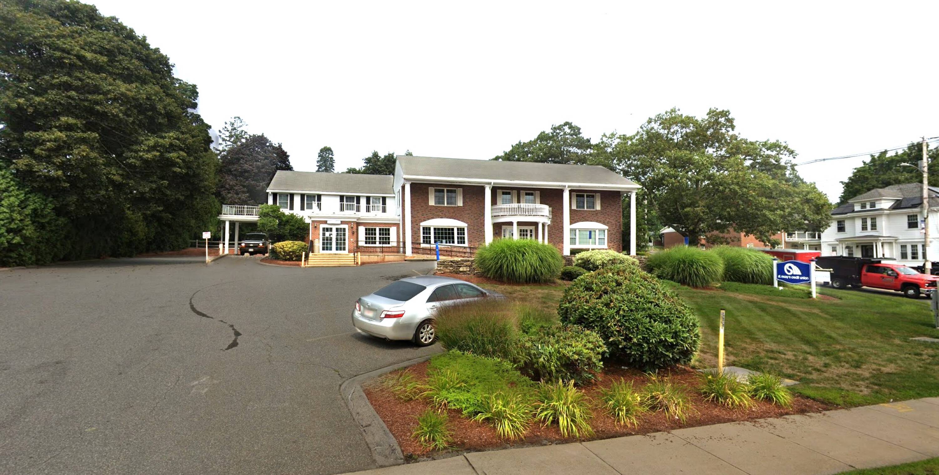 133 W Main St, Marlborough, MA 01752