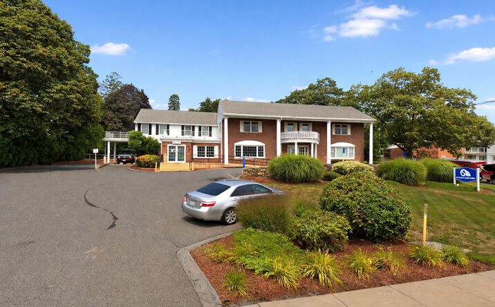Pictures of Retail, Multifamily property located at 133 W Main St, Marlborough, MA 01752 for sales - image #1