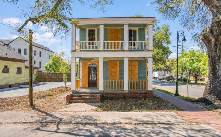 Pictures of Hospitality, Mixed Use, Retail property located at 423 W 42nd St, Savannah, GA 31401 for sales - image #1