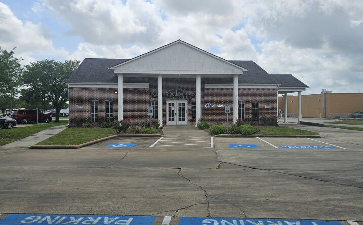 Pictures of Office, Retail property located at 1111 FM 1462, Alvin, TX 77511 for sales - image #1